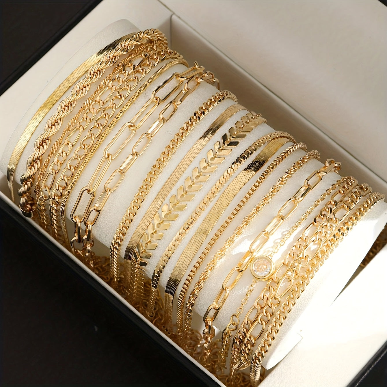 20pcs/Set Fashionable Minimalist Elegant Chic Retro Design Crystal Snake Bone, Braided, Airplane, Simplistic Metal Chain Bracelets, Multi-Style Assorted Jewelry Set, Suitable For Holidays, Parties, Dates, Gifts, Everyday Wear